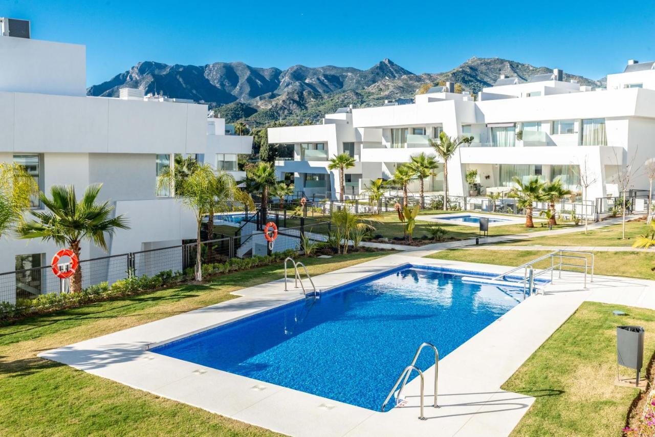 Casa Isabel: Luxury Condo with Private Infinity Pool Marbella Exterior photo